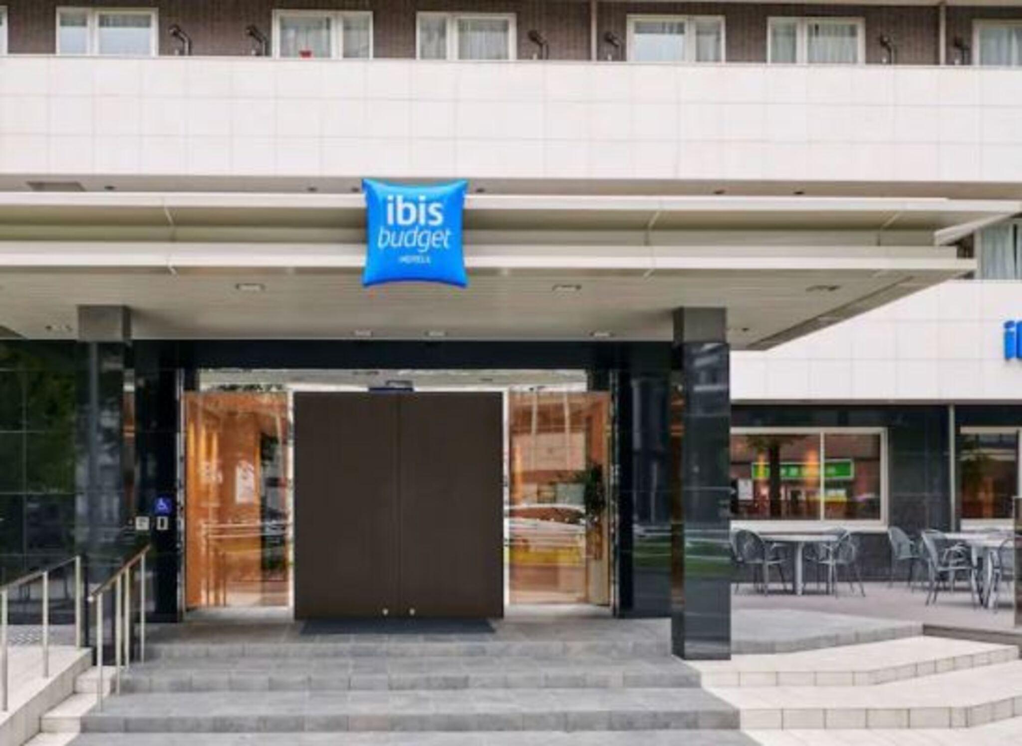 Ibis Budget Osaka Umeda Екстериор снимка